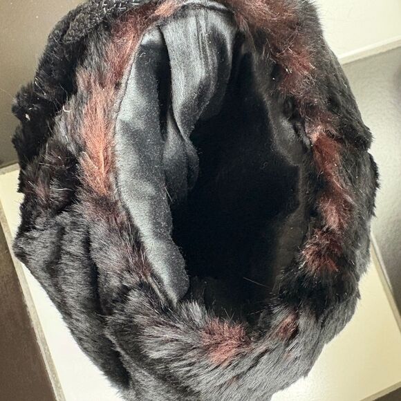 VINTAGE REAL Rabbit Fur Women’s Capelet and Muff Set Black - Picture 7 of 10